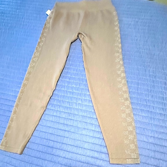 PINK VICTORIA’S SECRET | Size medium | active leggings | BNWT - Picture 1 of 7